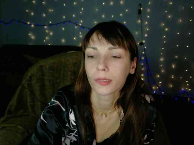 Lady-Caroline webcam