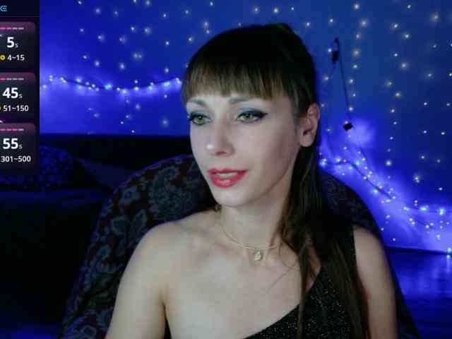 Lady-Caroline webcam
