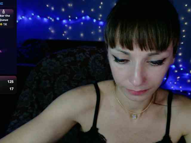 Lady-Caroline webcam