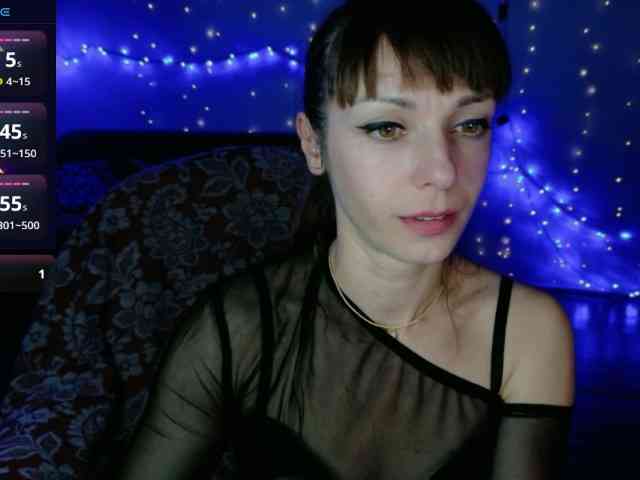 Lady-Caroline webcam