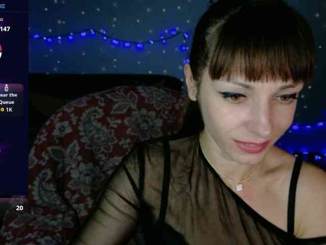 Lady-Caroline webcam