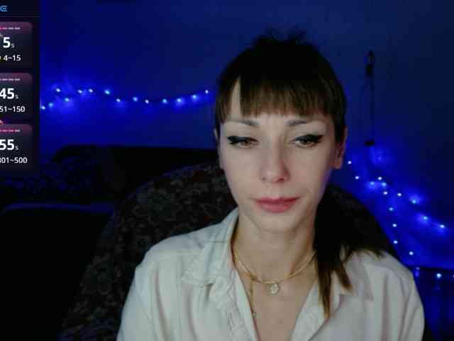 Lady-Caroline webcam