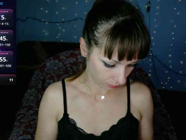 Lady-Caroline webcam