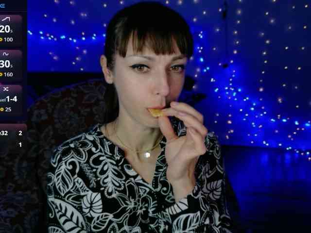 Lady-Caroline webcam