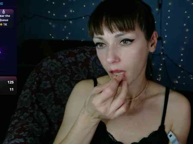 Lady-Caroline webcam