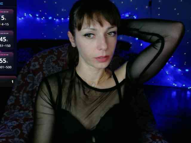 Lady-Caroline webcam