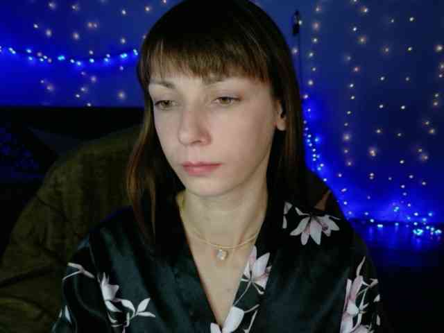 Lady-Caroline webcam