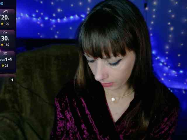 Lady-Caroline webcam