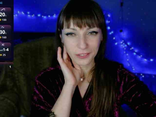 Lady-Caroline webcam