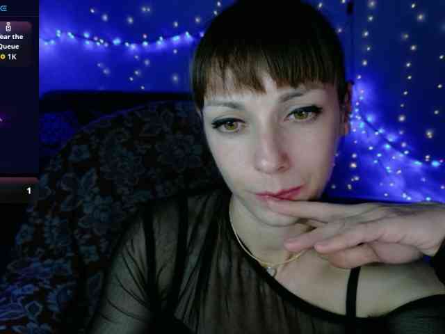 Lady-Caroline webcam