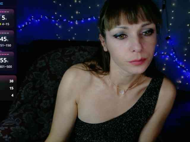 Lady-Caroline webcam