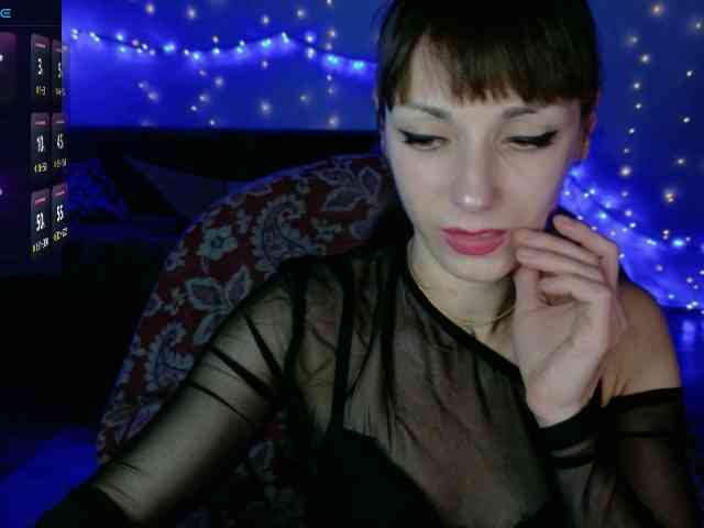 Lady-Caroline webcam