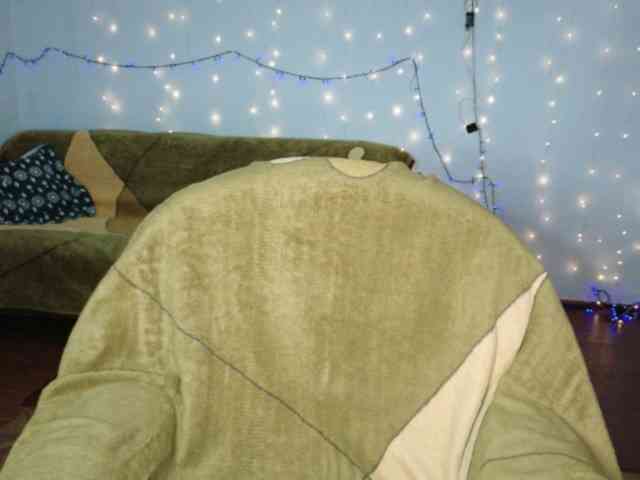 Lady-Caroline webcam