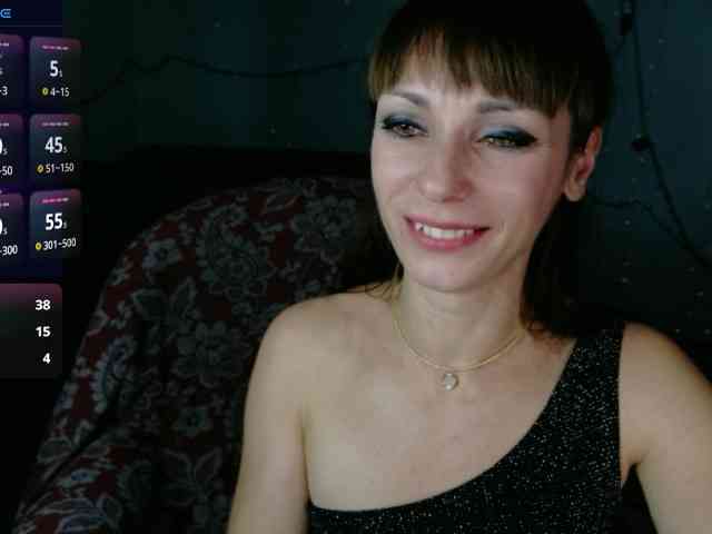 Lady-Caroline webcam