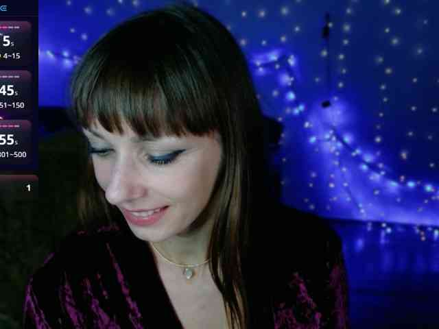 Lady-Caroline webcam