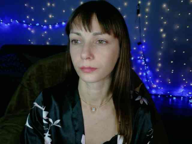 Lady-Caroline webcam