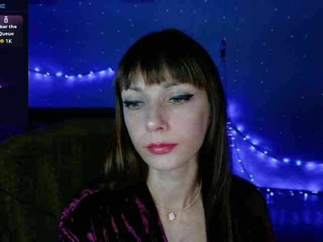 Lady-Caroline webcam