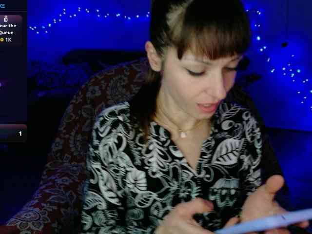 Lady-Caroline webcam