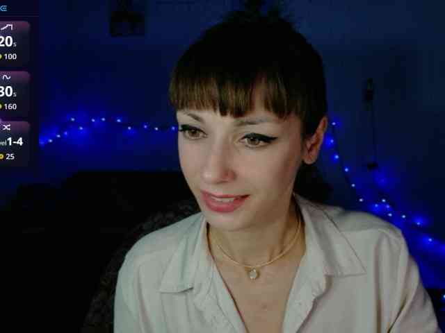 Lady-Caroline webcam