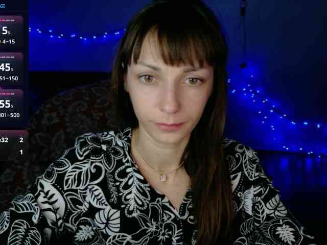 Lady-Caroline webcam