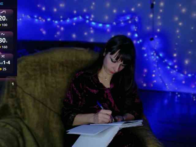 Lady-Caroline webcam