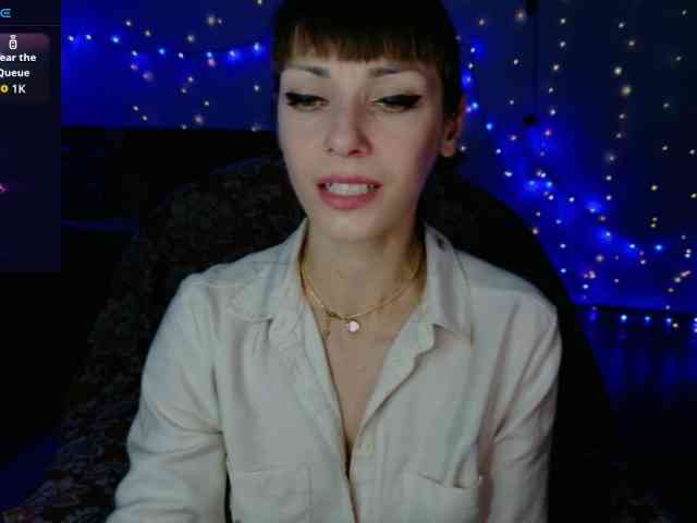 Lady-Caroline webcam