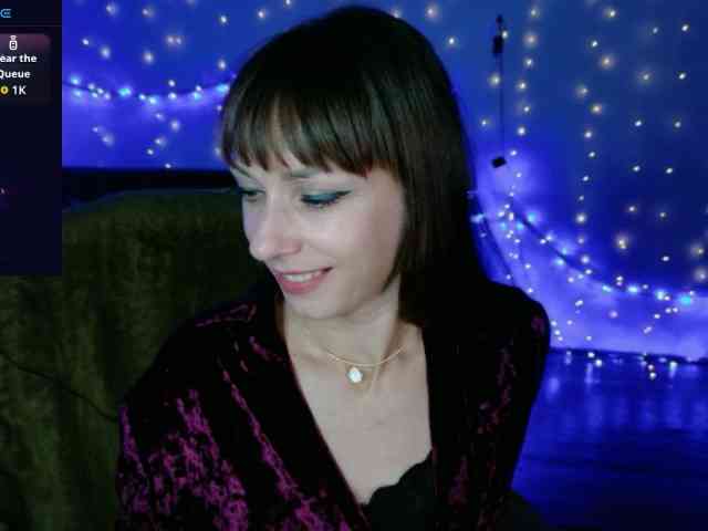 Lady-Caroline webcam