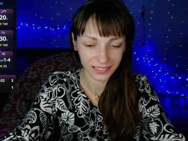 Lady-Caroline webcam