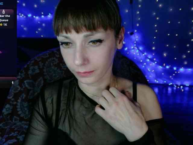 Lady-Caroline webcam