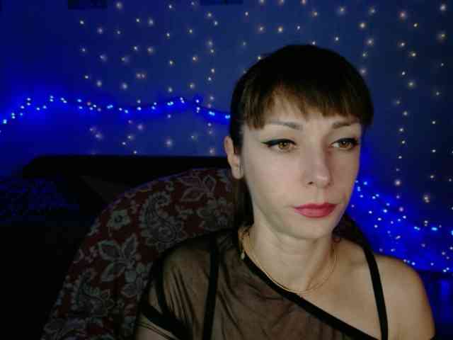 Lady-Caroline webcam