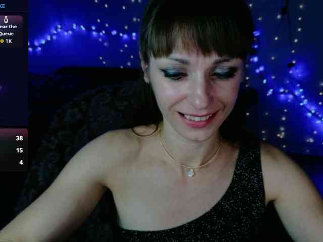 Lady-Caroline webcam