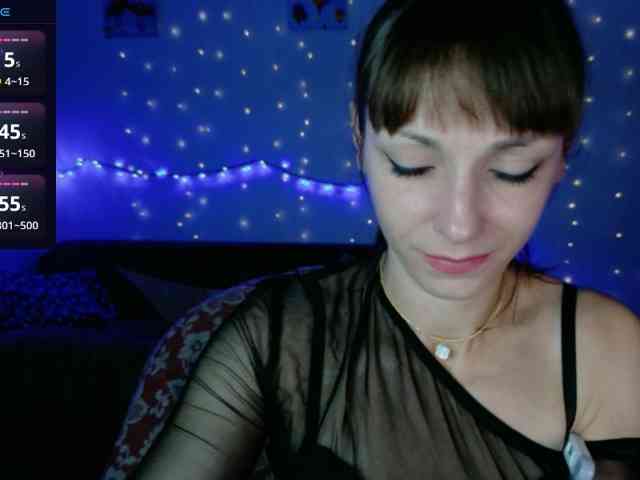 Lady-Caroline webcam