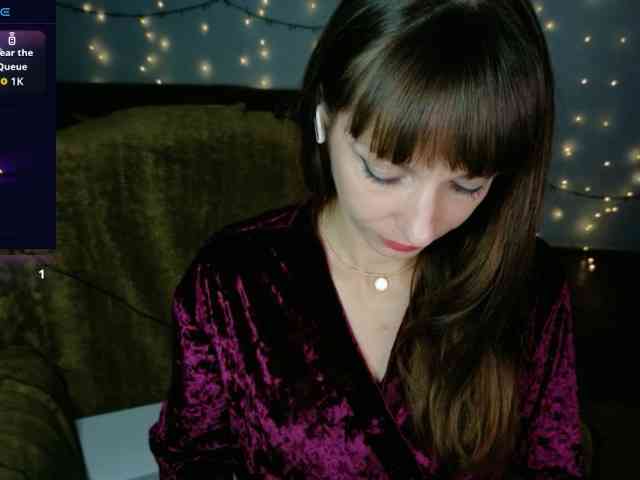 Lady-Caroline webcam