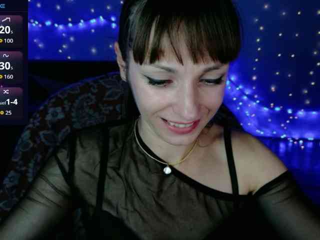 Lady-Caroline webcam