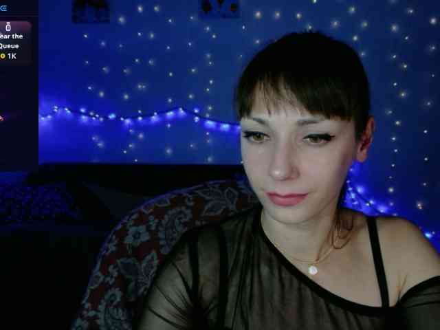 Lady-Caroline webcam
