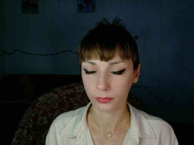 Lady-Caroline webcam