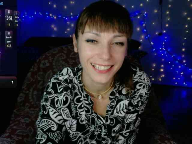 Lady-Caroline webcam