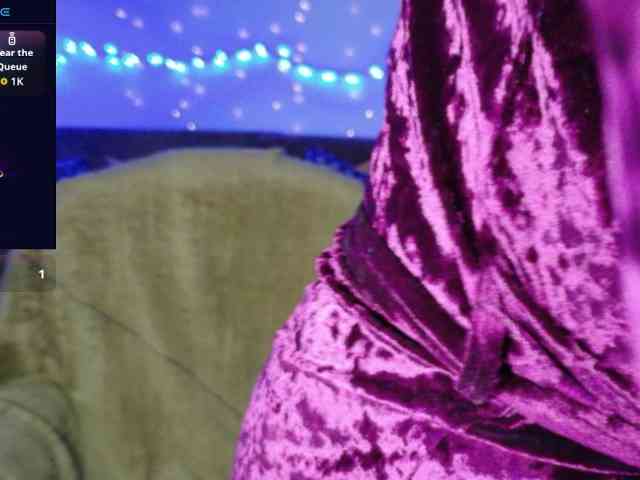 Lady-Caroline webcam