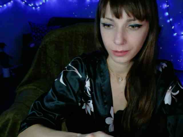 Lady-Caroline webcam