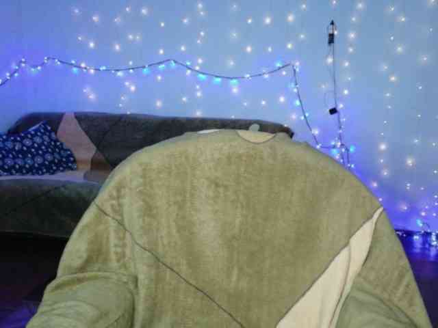 Lady-Caroline webcam