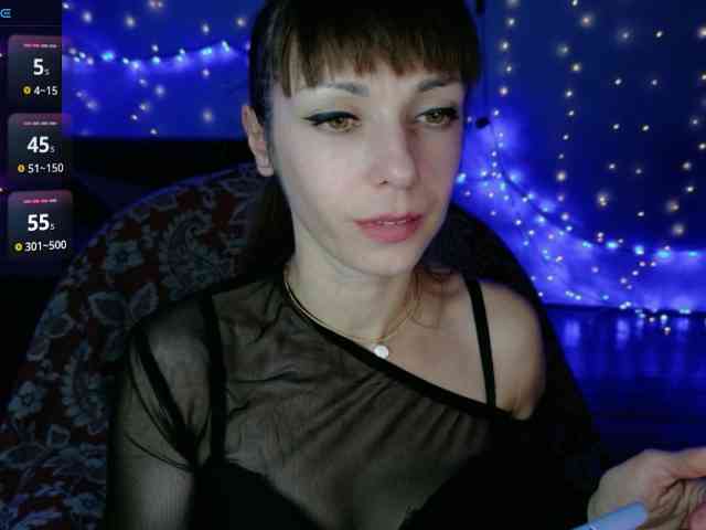 Lady-Caroline webcam