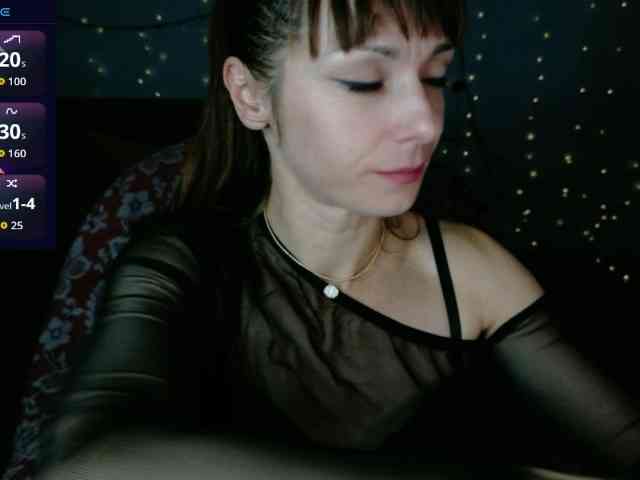 Lady-Caroline webcam