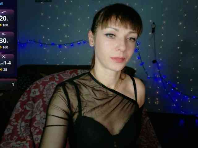 Lady-Caroline webcam