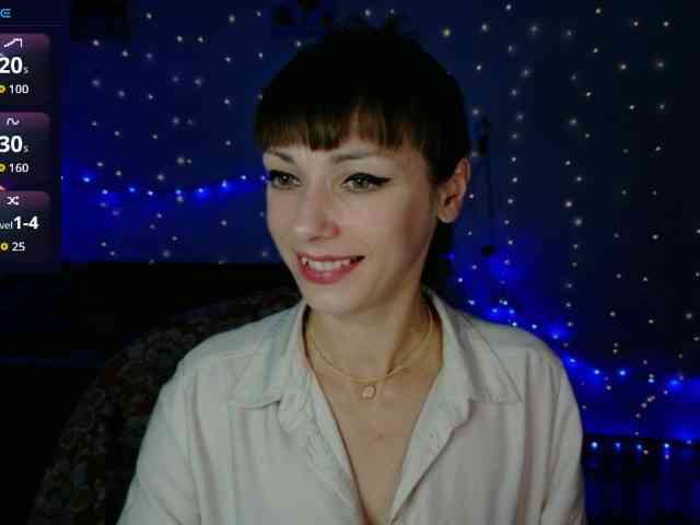 Lady-Caroline webcam