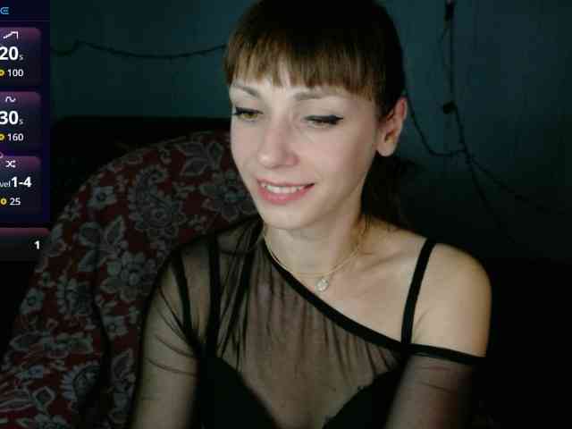 Lady-Caroline webcam