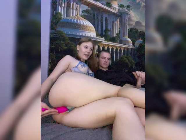 Entra en el chat con el modelo Toni-and-Tanya Toni-and-Tanya