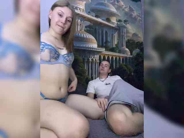 Toni-and-Tanya webcam