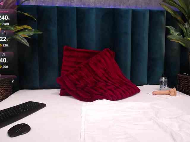 RoxieAnne webcam