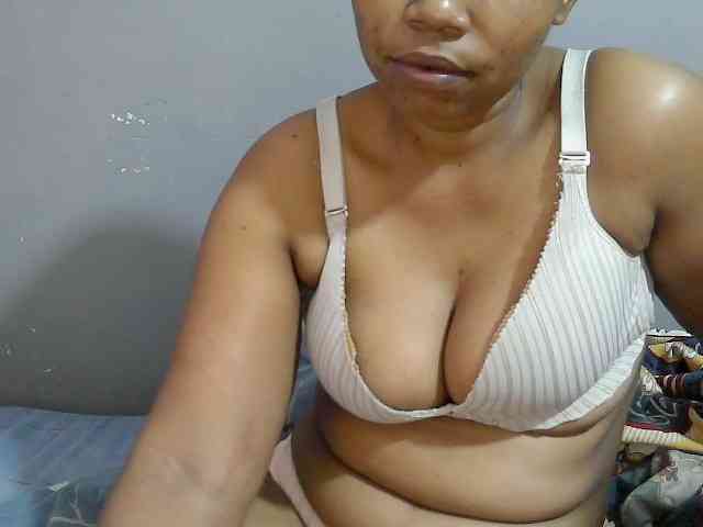 Bbwebony20 webcam