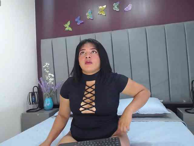 Roxanna-Russo webcam